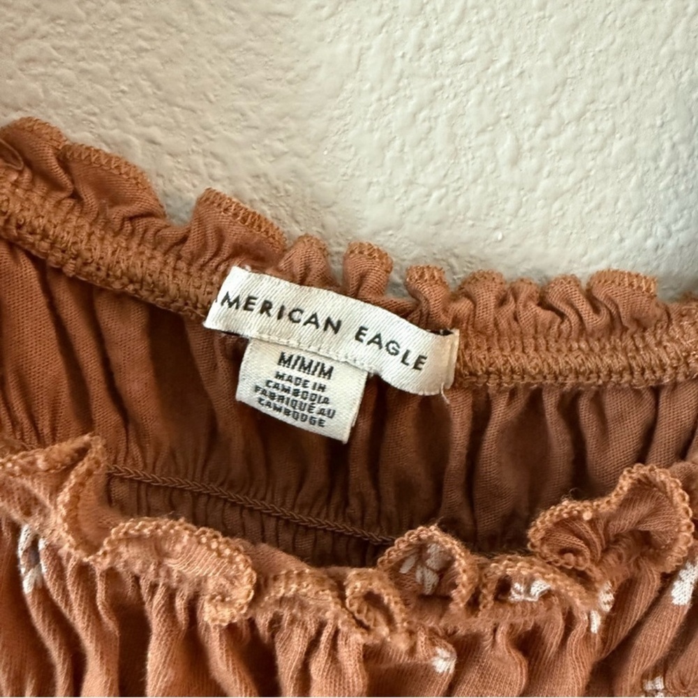 American Eagle Outfitters Brown Floral Smocked Crop Top Lettuce Trim Medium - Picture 3 of 3